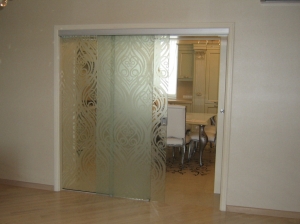 Раздвижная стеклянная дверь MAME (Германия).                                                  